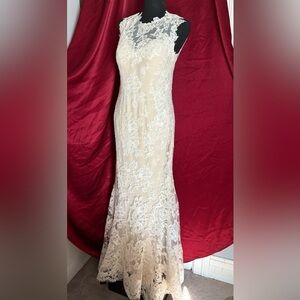 Anna Maier Couture Ulla Maija Ivory Lace & Champagne Wedding Gown—one of a kind